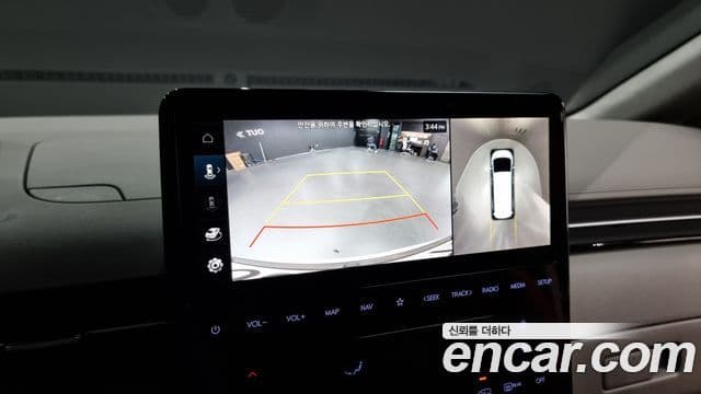 Hyundai Staria 2023 — фото 15 из 20