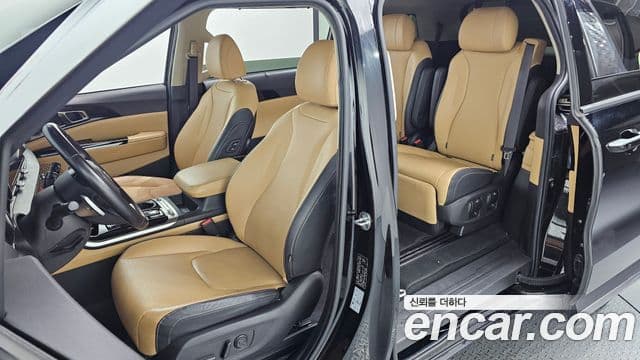 Kia Carnival 2020 — ფოტო 10/20