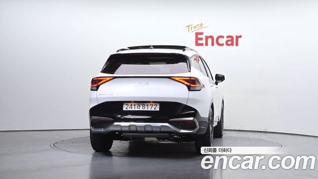 Kia Sportage 2021 — ფოტო 4/20
