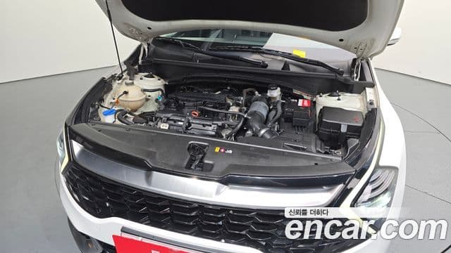 Kia Sportage 2021 — ფოტო 6/20