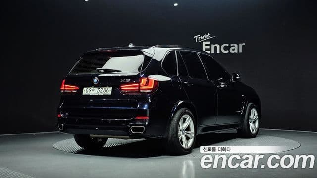 BMW X5 2018 — Photo 1/20