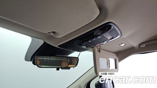 Kia Carnival 2022 — фото 20 из 20