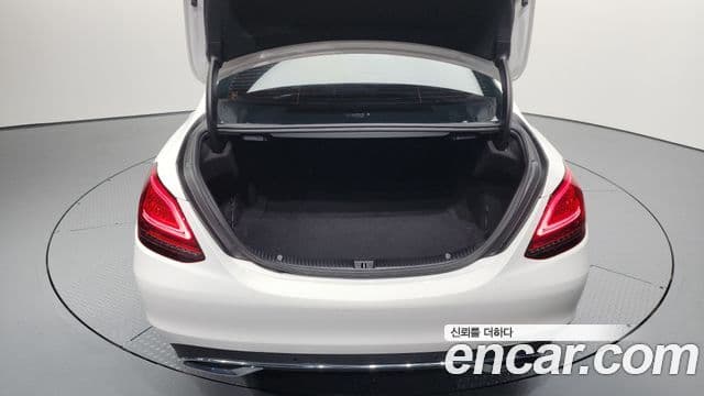 Mercedes-Benz C-Class 2020 — Фото 20/20