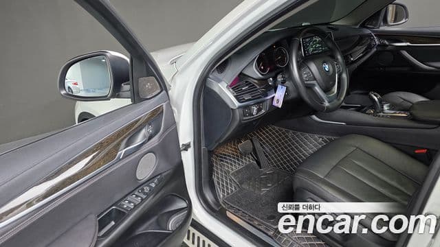 BMW X6 2018 — Şəkil 13/20