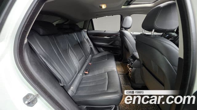 BMW X6 2018 — Şəkil 19/20
