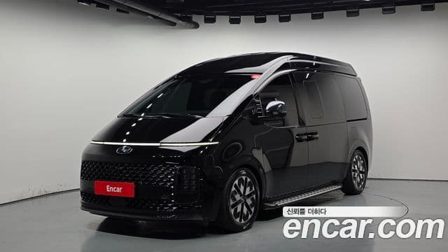 Hyundai Staria 2022 — Фото 1/20