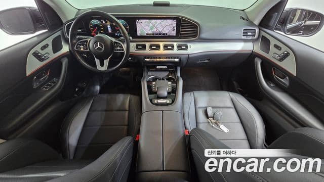 Mercedes-Benz GLE-Class 2019 — Şəkil 7/20