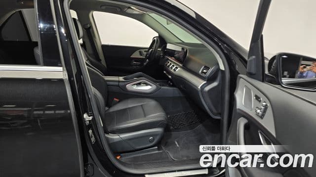 Mercedes-Benz GLE-Class 2019 — Şəkil 11/20