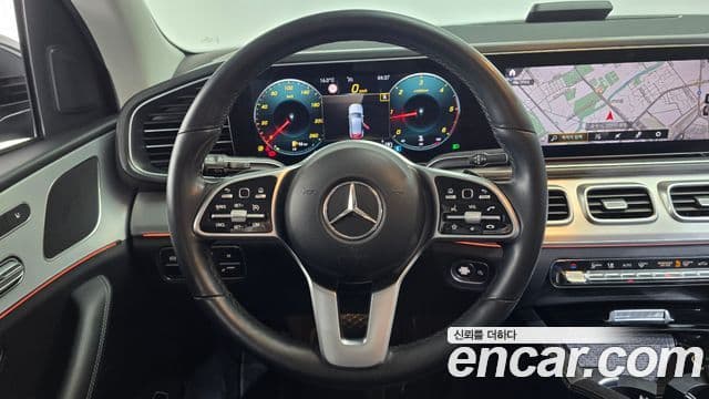 Mercedes-Benz GLE-Class 2019 — Şəkil 13/20