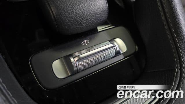 Mercedes-Benz GLE-Class 2019 — Şəkil 17/20