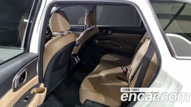 Kia Sorento 2024 — Şəkil 11/20