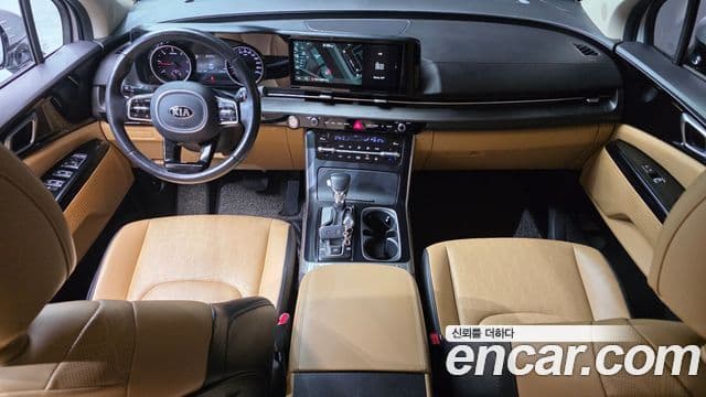 Kia Carnival 2021 — ფოტო 7/20
