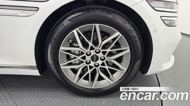 Genesis Electrified G80 2025 — фото 5 из 20
