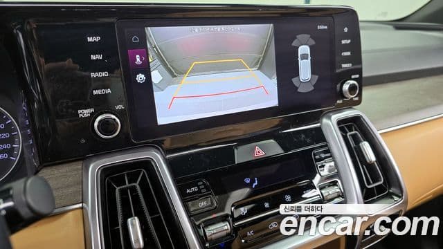 Kia Sorento 2022 — ფოტო 14/20
