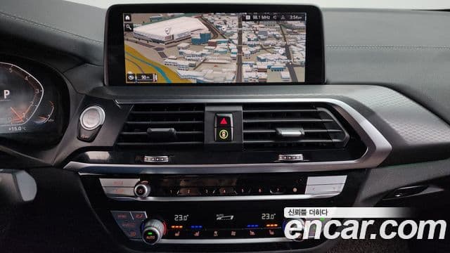 BMW X4 2021 — фото 13 из 19