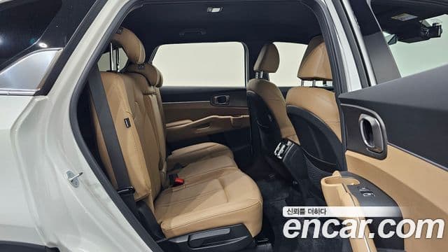 Kia Sorento 2024 — фото 12 из 20