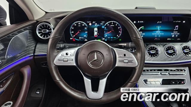 Mercedes-Benz CLS-Class 2020 — фото 13 из 20