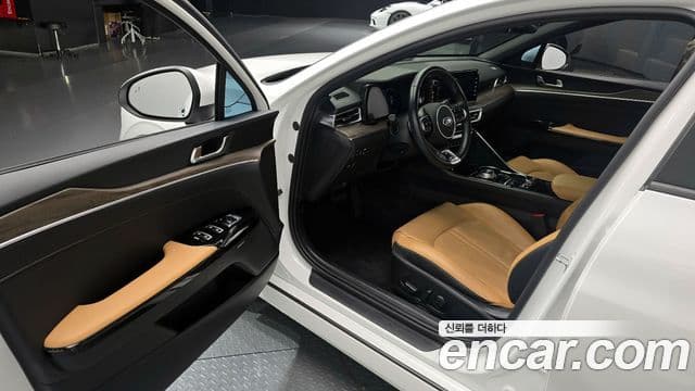 Kia K5 2020 — ფოტო 11/20