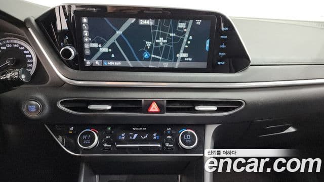 Hyundai Sonata Hybrid 2019 — ფოტო 18/20