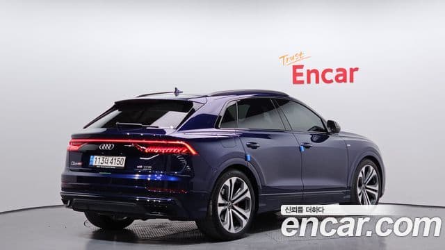 Audi Q7 2023 — Şəkil 2/20