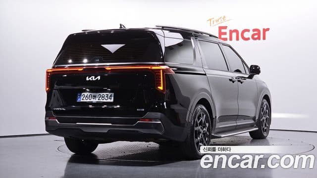 Kia Carnival 2024 — Фото 2/20