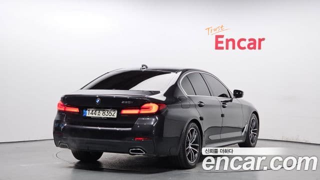 BMW 5 Series 2021 — Şəkil 2/20
