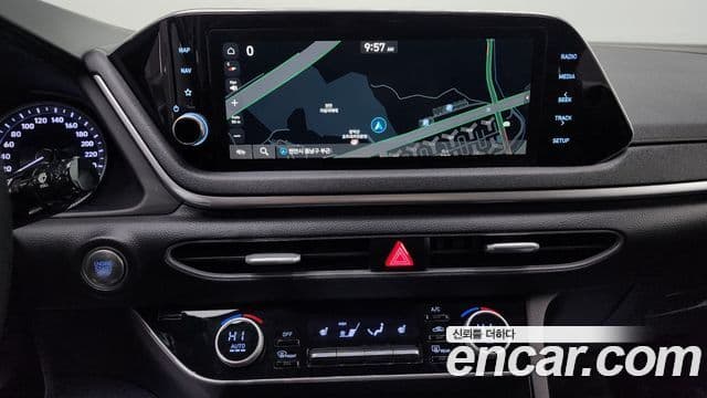 Hyundai Sonata Hybrid 2019 — Şəkil 16/20