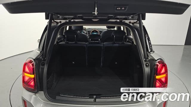 Mini Cooper S Countryman 2023 — фото 20 из 20