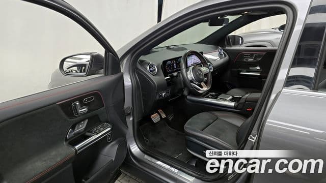 Mercedes-Benz GLA-Class 2021 — Şəkil 9/20
