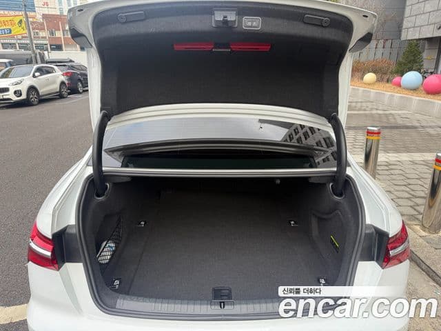 Audi A6 2021 — Şəkil 19/20