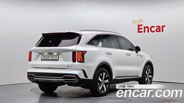 Kia Sorento 2023 — Şəkil 2/20
