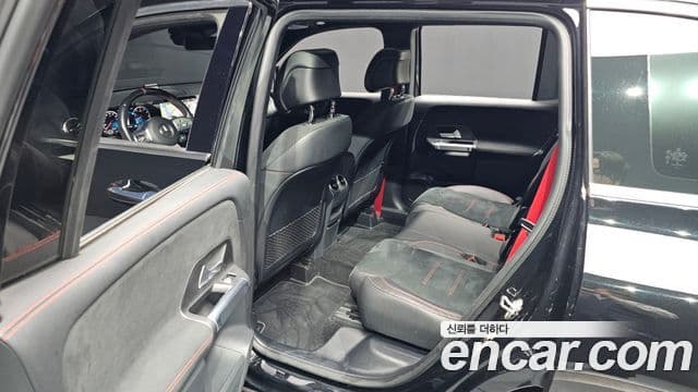 Mercedes-Benz GLB-Class 2022 — ფოტო 13/20