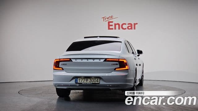 Volvo S90 2022 — ფოტო 4/20