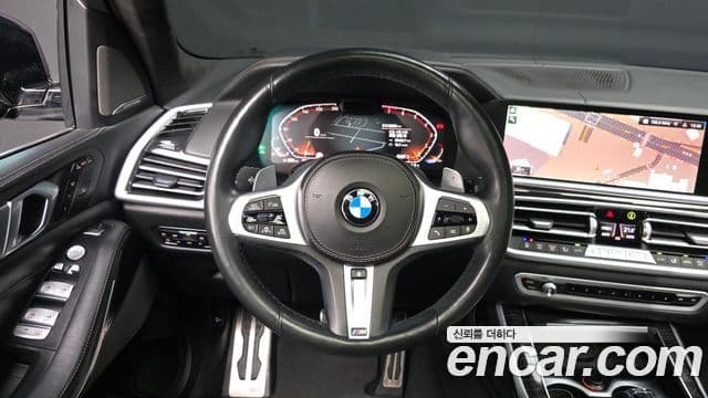 BMW X7 2020 — ფოტო 13/20