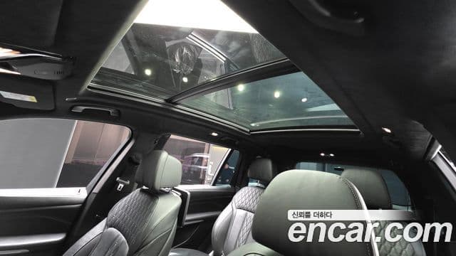 BMW X7 2020 — ფოტო 18/20