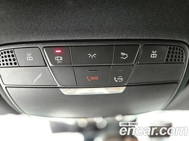 Mercedes-Benz E-Class 2022 — ფოტო 11/20
