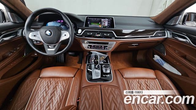 BMW 7 Series 2021 — ფოტო 7/20