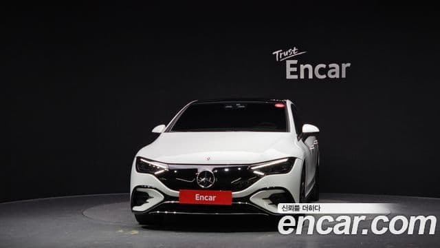 Mercedes-Benz EQE 2024 — ფოტო 16/20