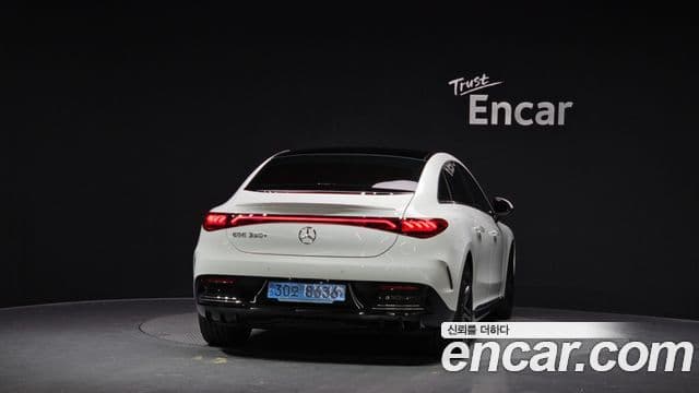 Mercedes-Benz EQE 2024 — ფოტო 10/20