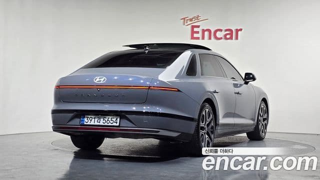 Hyundai Grandeur 2023 — Şəkil 2/20