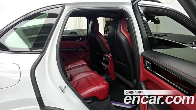 Porsche Cayenne 2019 — Şəkil 12/20