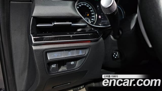 Genesis Electrified G80 2021 — ფოტო 18/20