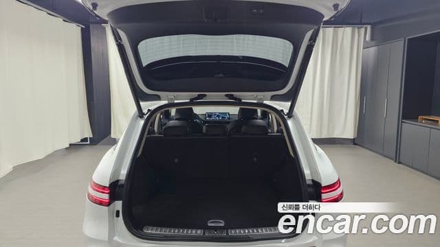 Genesis GV70 2021 — ფოტო 20/20