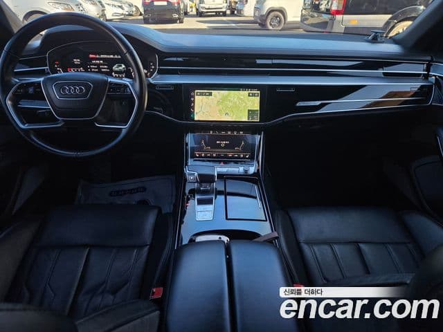 Audi A8 2021 — ფოტო 11/15