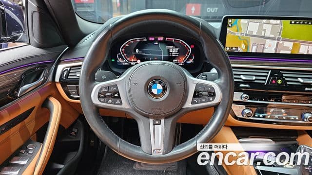 BMW 5 Series 2021 — Şəkil 13/20
