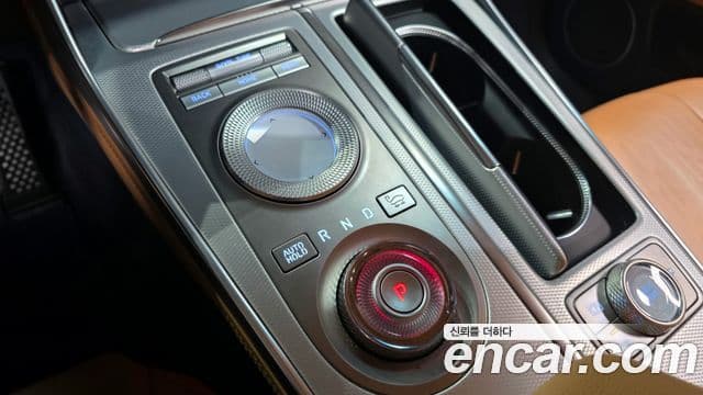 Genesis GV80 2020 — ფოტო 9/20