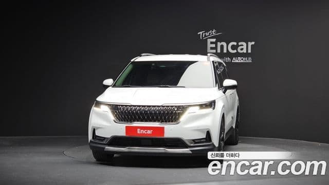 Kia Carnival 2022 — ფოტო 3/20