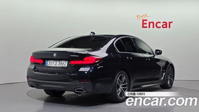 BMW 5 Series 2020 — ფოტო 14/20