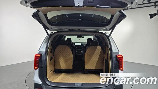 Kia Carnival 2024 — Şəkil 20/20