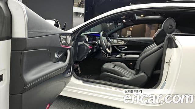 Mercedes-Benz E-Class 2019 — ფოტო 10/20
